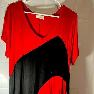 Larce short sleeve top